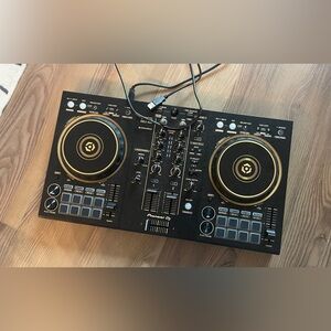 Pioneer DJ DDJ‑400 Limited Gold Edition w/ USB Cable